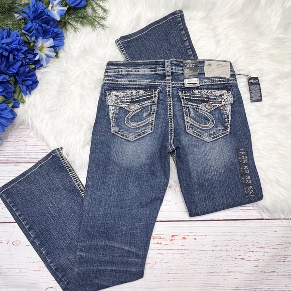 👖NWT($105)🤩|•SILVER JEANS•| Tuesday Low Rise Boot Cut Jeans Size 27x31👖 - Picture 4 of 12